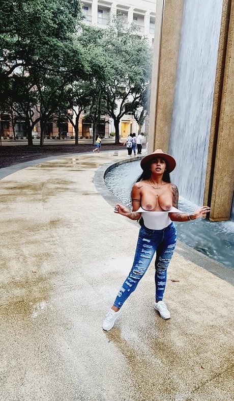 Sofia Leon modelo exclusivo archivo