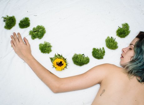 Carly Foulkes modelo gratis galerías