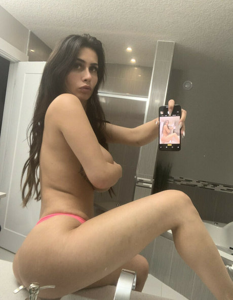 Danielle DeVille beautiful star pics