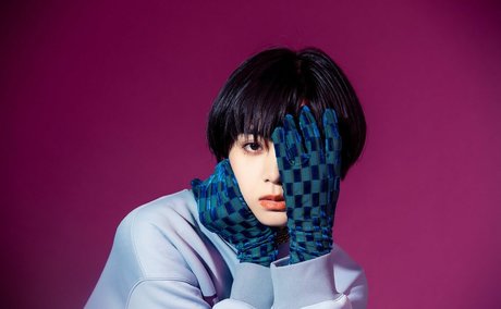 Elaiza Ikeda estrella del arte galería