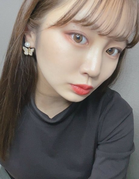 Kawakita Meisa actriz caliente imagen