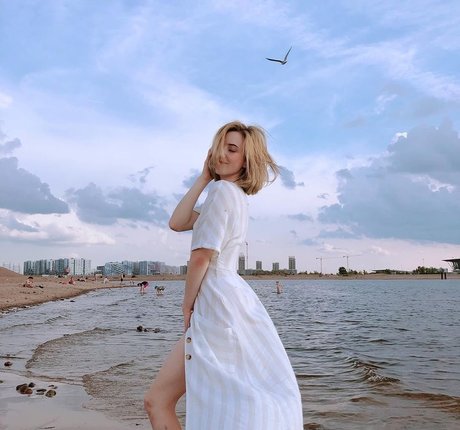 Lexi Poy arte estelar galerías