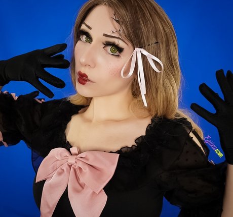 Egilea ASMR art model pic