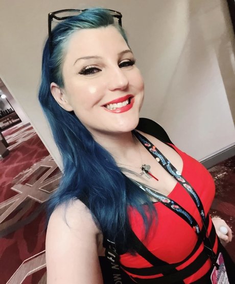 Leva Bates perfect model photos
