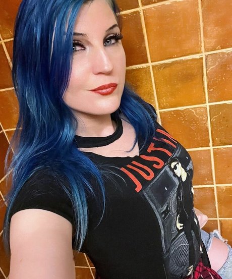 Leva Bates pornstar sexy galleries