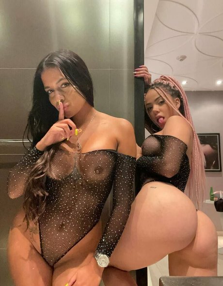 Genesis Muneton star du porno en haute qualité archive