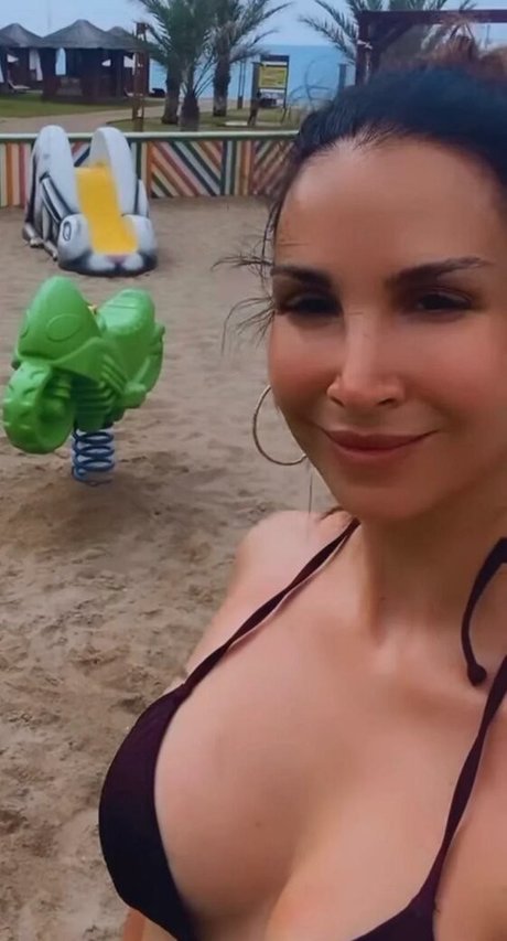 Sila Sahin star érotique photos