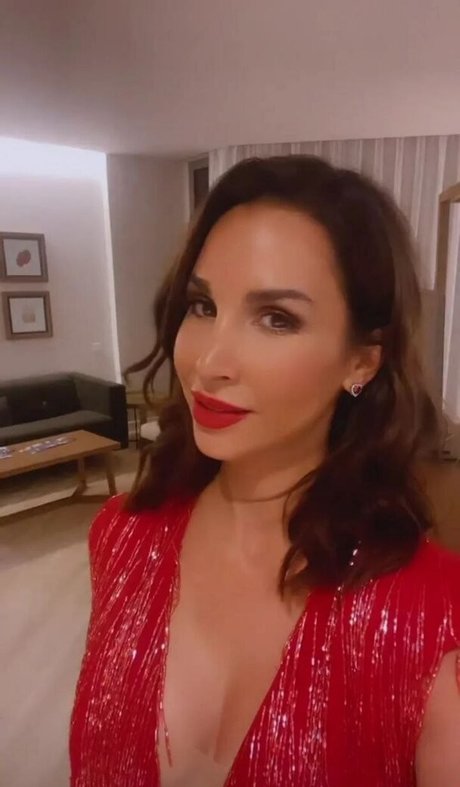 Sila Sahin actrice porno collection