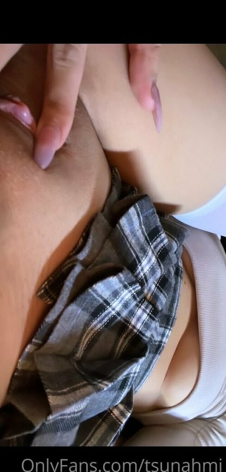 Tsunahmi hd pornstar img