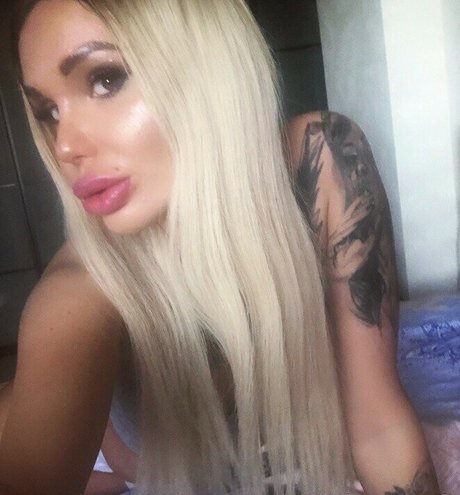 Dashaacash perfect pornstar pics