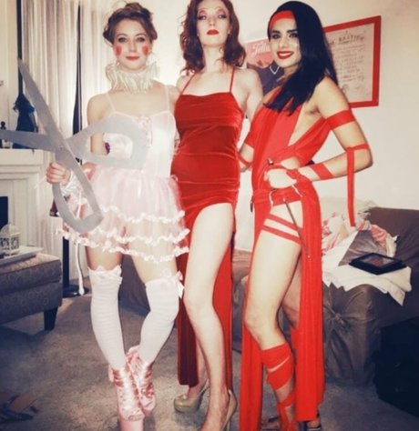 Aparna Brielle modèle sympa collection