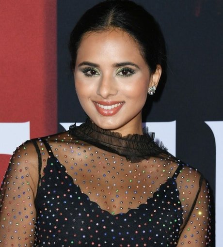 Aparna Brielle estrella de alta definición imágenes