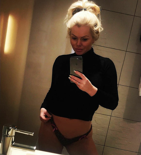 Asdis Ran star nude image