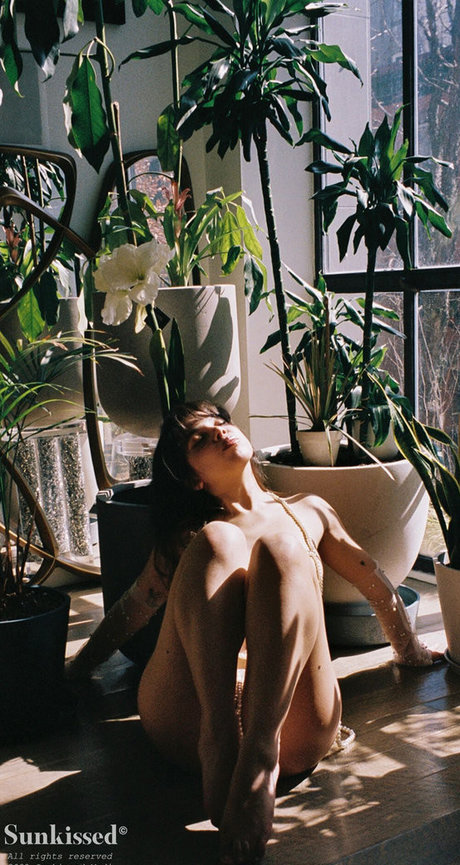 Sunkissedmag nudes model pic