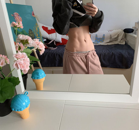 nanilul model porn img