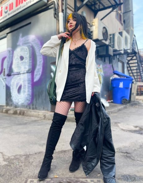 Bootz model exclusive gallery