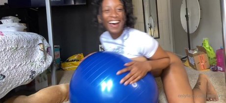 subdom desnudos de modelos galerías