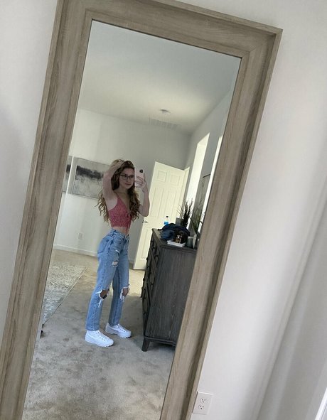 RyyFyy star exclusive galeries