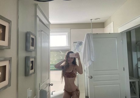 RyyFyy star du porno parfaite galerie