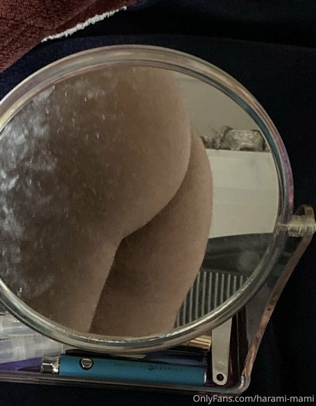 harami mami modèle joli image