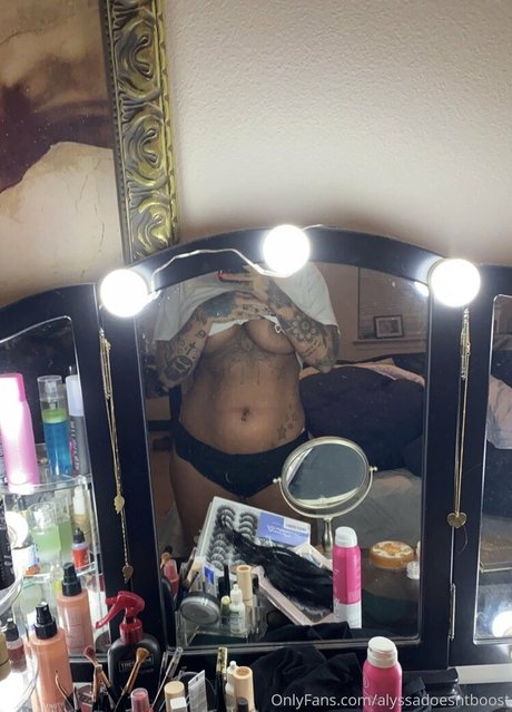 Alyssadoesntboost estrella porno agradable imagen