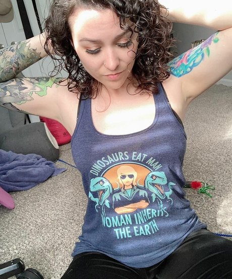 LadyDevann art star pics