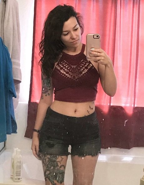 LadyDevann xxx model archive