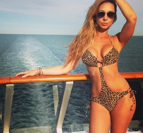 Livia Gullo libre de estrellas recopilación