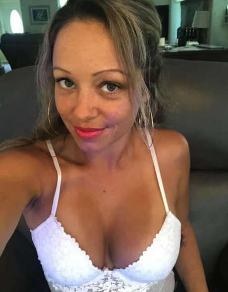 holisticstripperchef exclusive actress pics