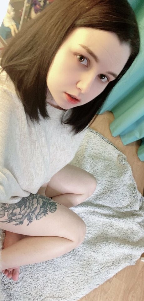 MintyMiyako modèle xxx images