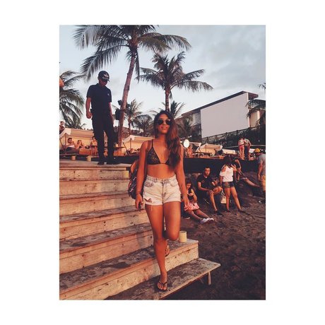 Janelle Ha modèles nus image