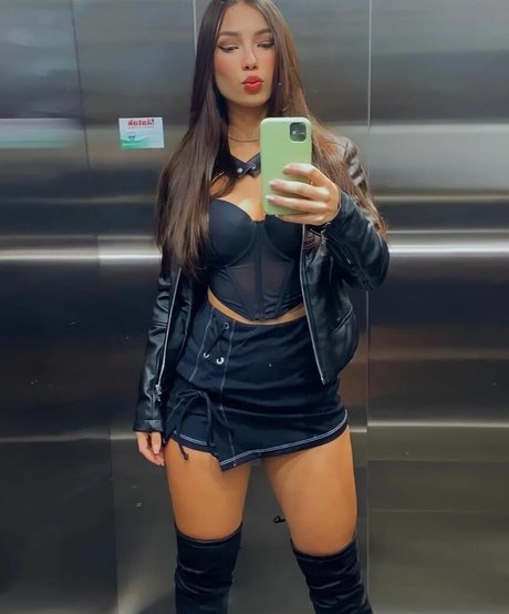 Lais Andrade Pqlaais perfect star picture