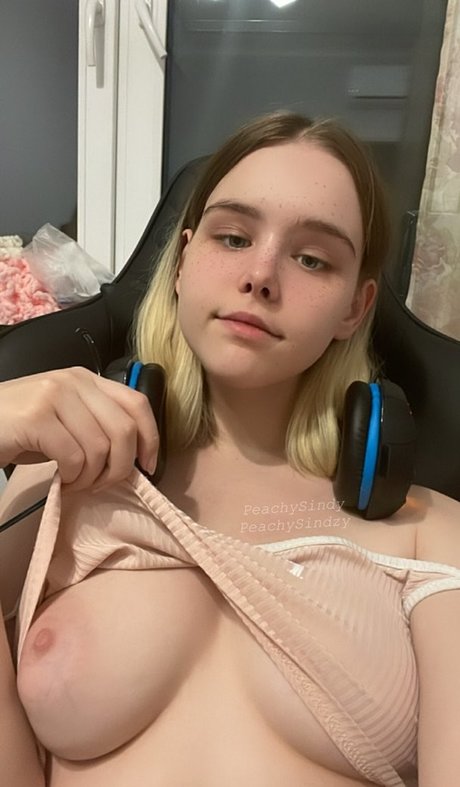 peachysindy actriz exclusiva galería