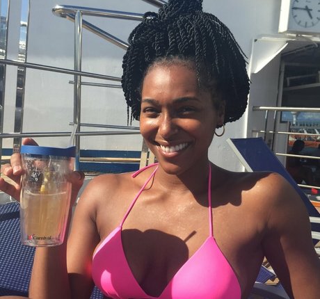 Dr Ebonie Vincent estrella porno atractiva imágenes