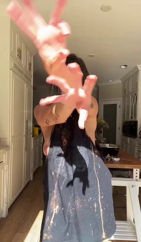 Gabbie Hanna actriz xxx galerías