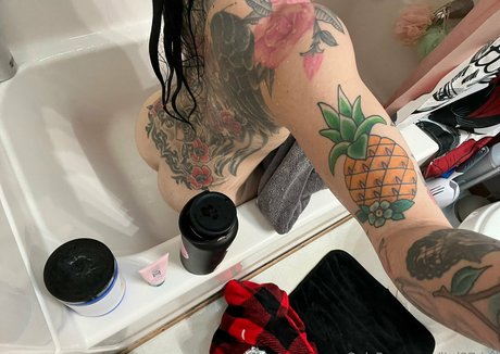 Little Doll modelo caliente imagen