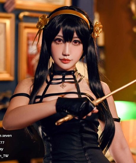 Miss Seven hermosa actriz fotos