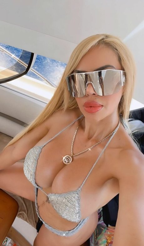 Alexa Mena estrella desnuda archivo