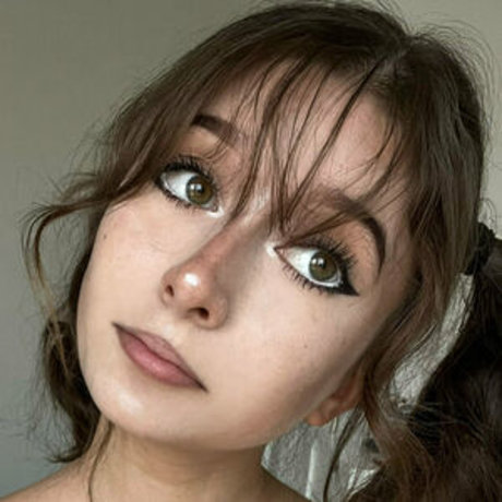xyzaly pretty model pics