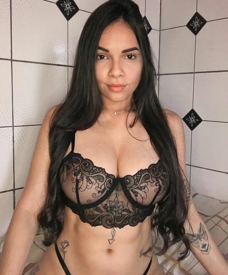 Miriam Vieira nude star photo