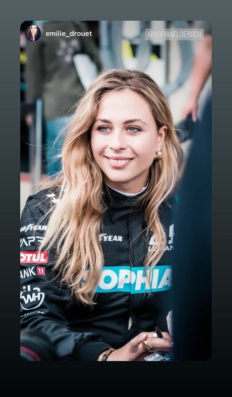 Sophia Florsch star naked pic
