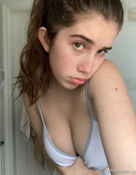 Molly Barkasy meilleure star du porno collection