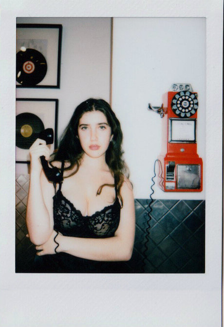 Molly Barkasy star du porno belle collection