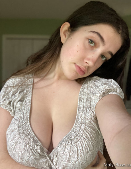 Molly Barkasy modelo agradable imagen