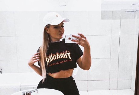 Emmahaggstrom star du porno nue collection