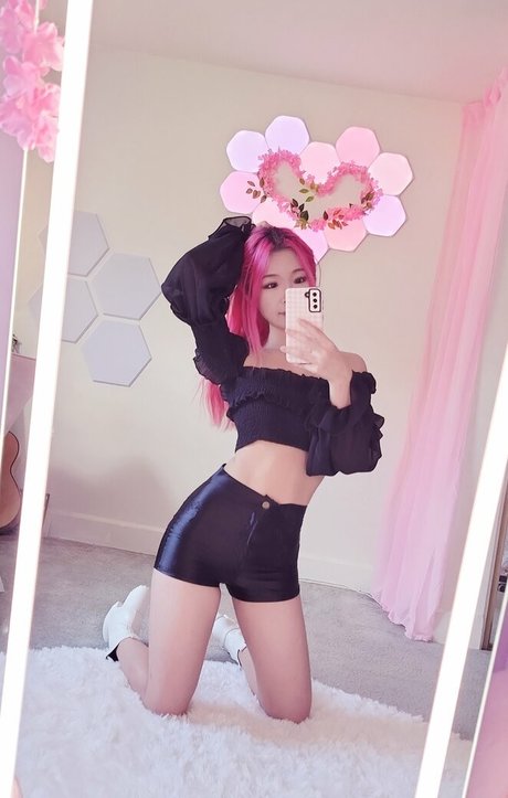 Starrymiu nice model pic