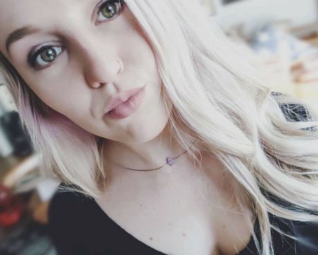 Darbvader_ naked star img