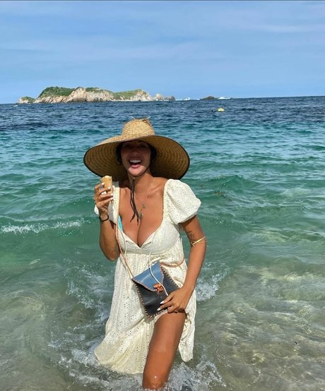 Jackie Cruz étoile hd des photos