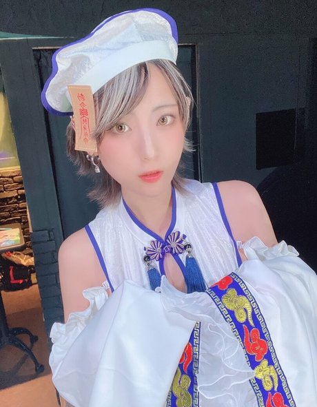 Tsunko actrice érotique galeries