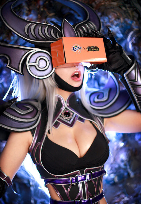 Spiral Cats Cosplay actrice de nus des photos